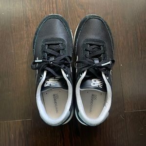 New balance shoes